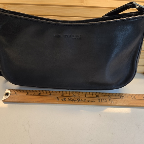Kenneth Cole Black Leather Shoulder Bag - Picture 10 of 14